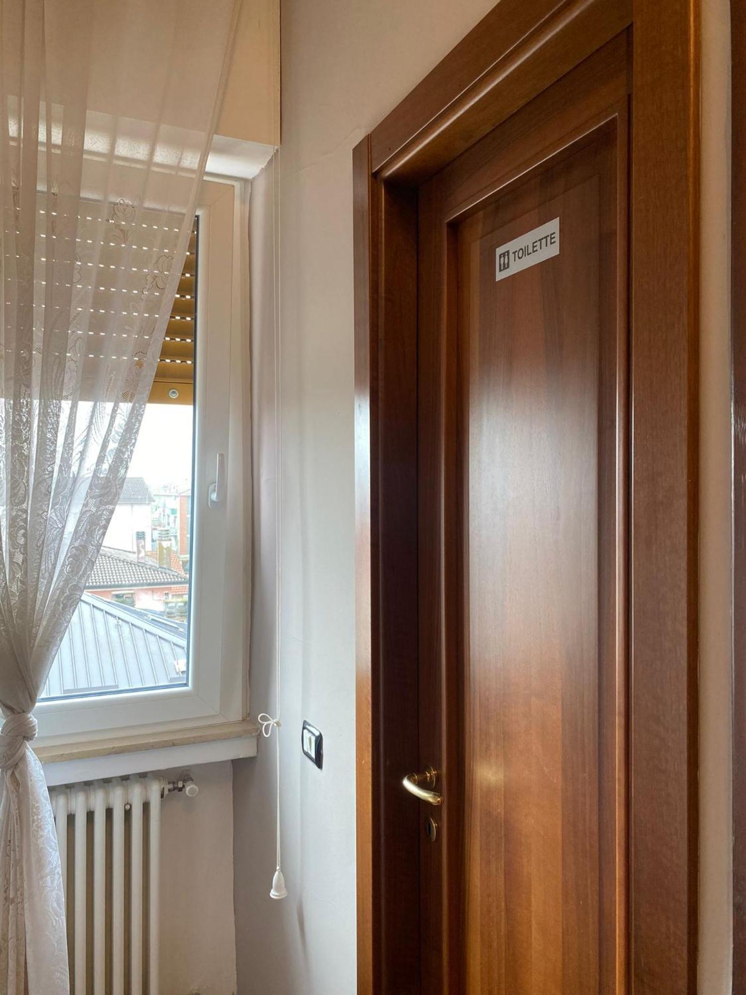 Hotel Hlux Oi Affiₜₜacaₘere Piacenza Exterior foto